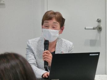 お話しされる様子