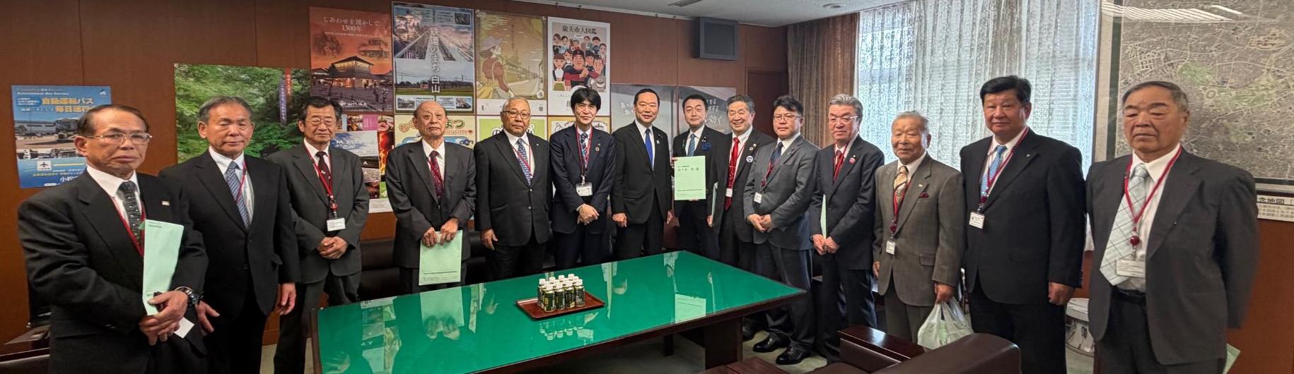 令和8年度国道175号東播丹波連絡道路整備促進期成同盟会（佐々木国土交通副大臣要望写真）