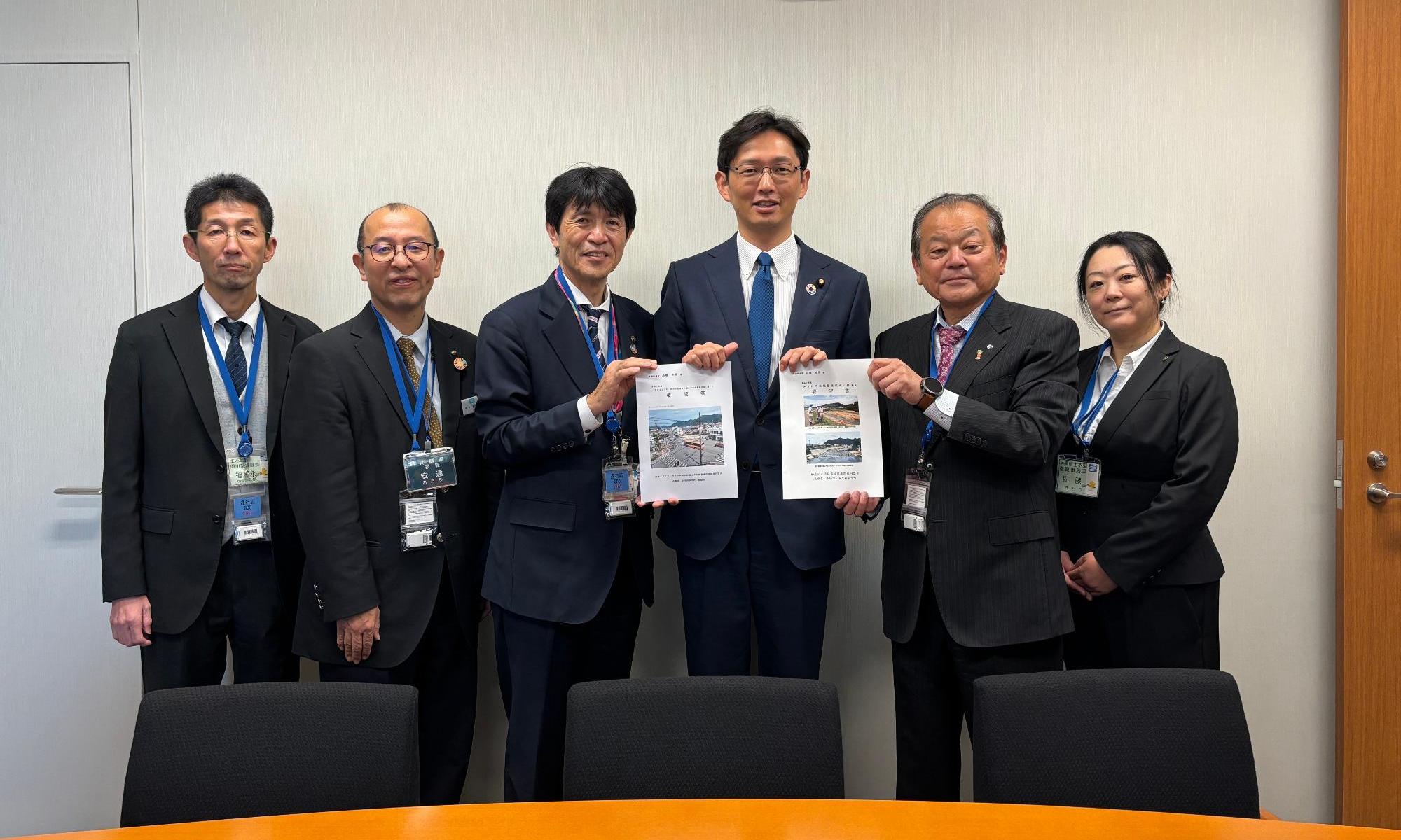 令和7年度西脇市・多可町東京合同要望会（高橋参議院議員要望書手交）