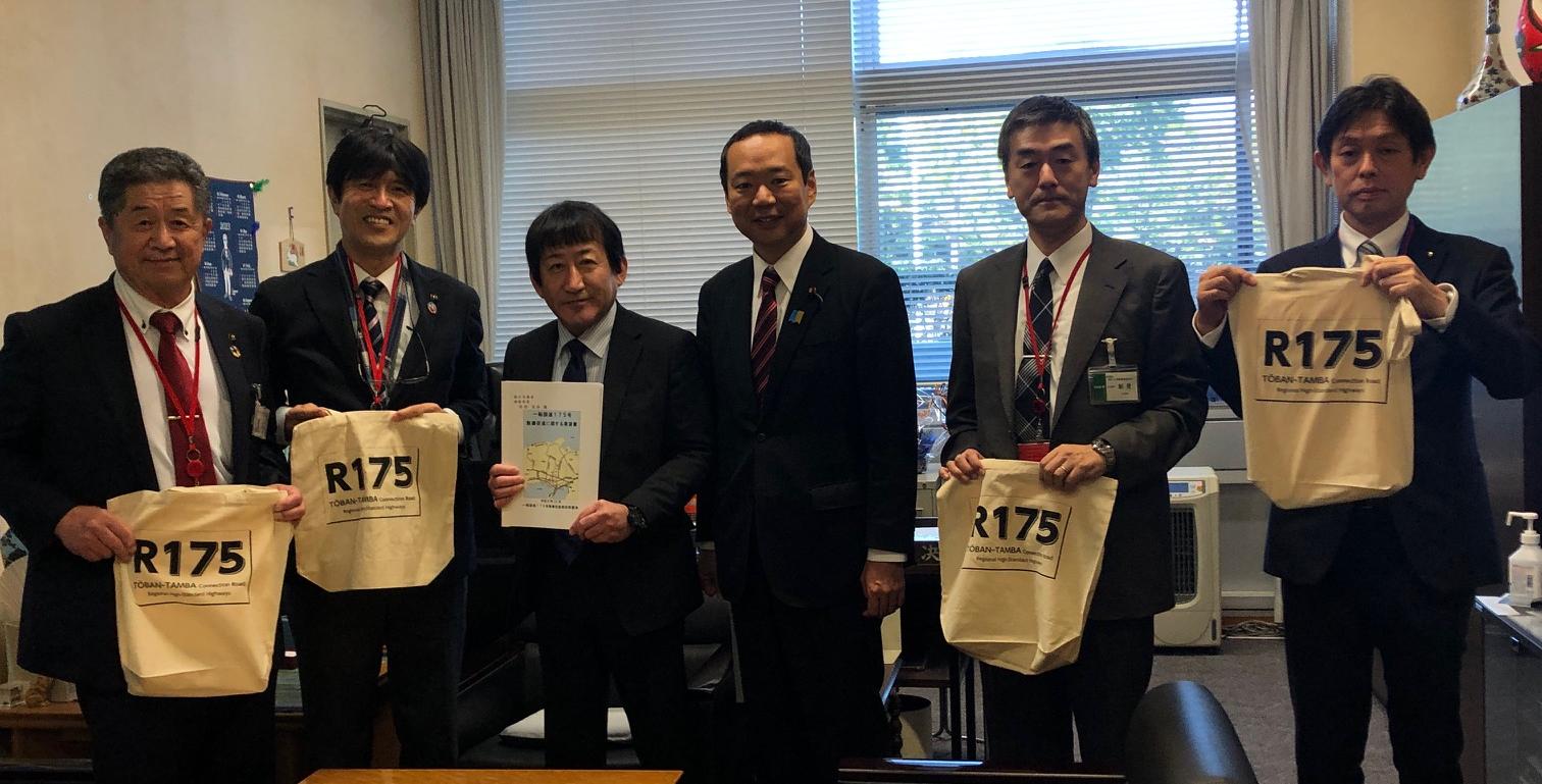 国土交通省道路局長