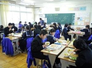 全校給食1
